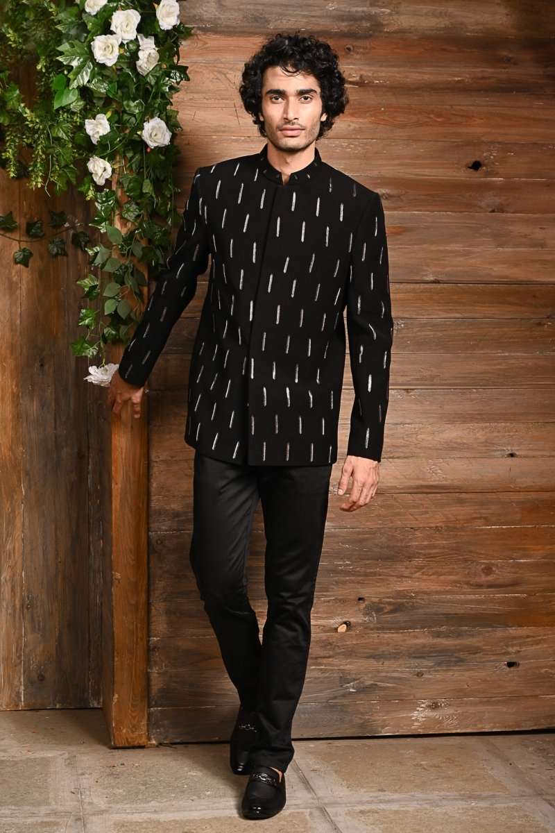 Black Massive Bandhagala Suit